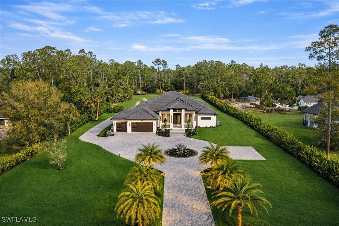 467 20th Ave., Naples, FL 34120