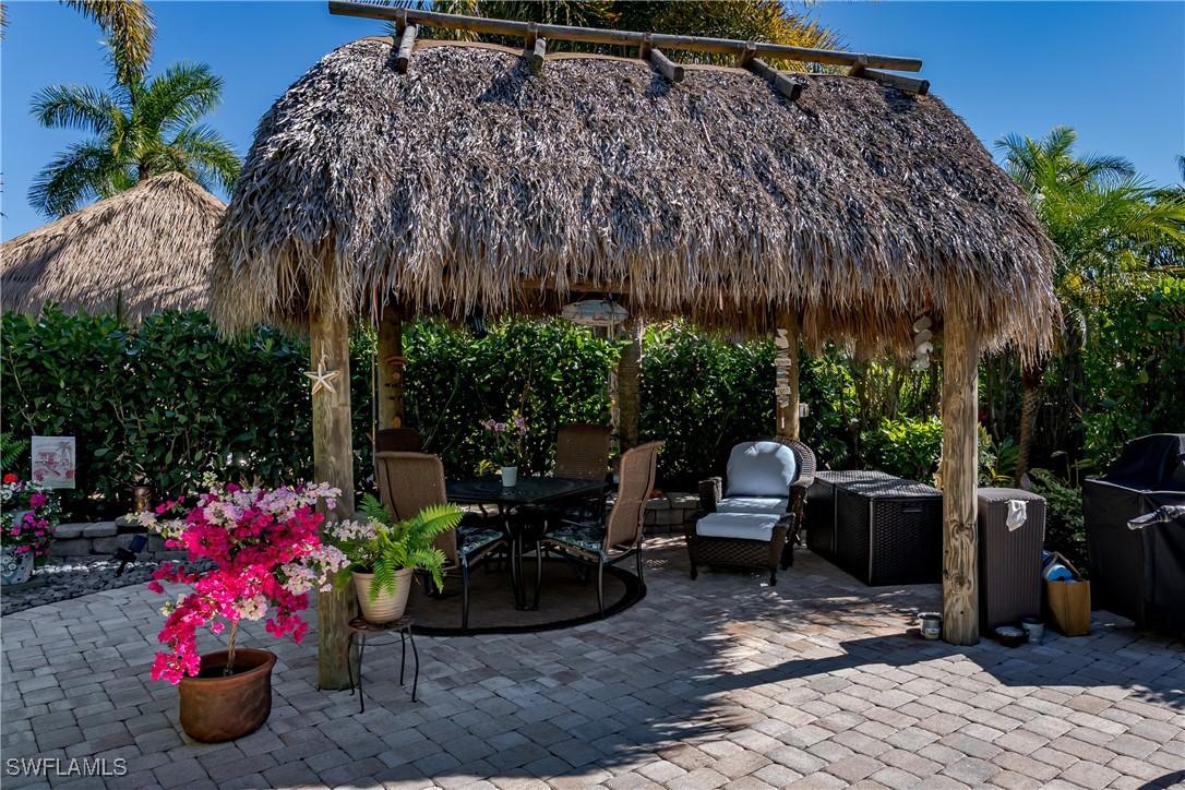 13466 Ladyfish Ln., Naples, FL 34114