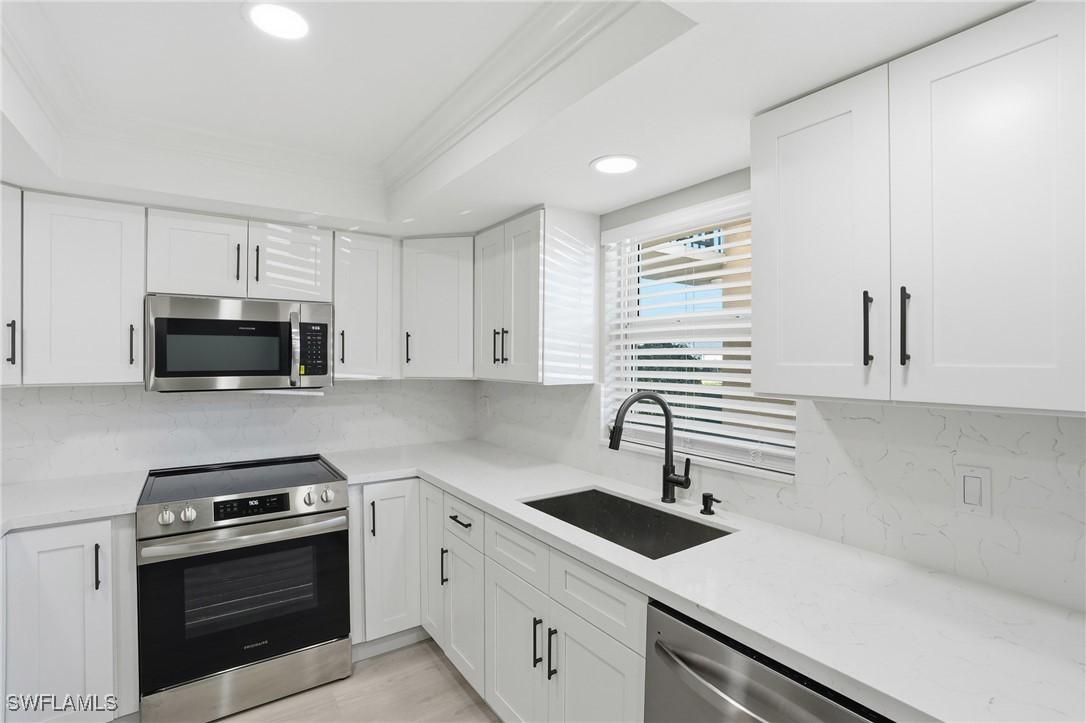 5419 Rattlesnake Hammock Rd. #107F, Naples, FL 34113