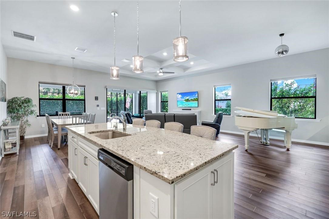 9368 Night Heron Ln., Naples, FL 34120