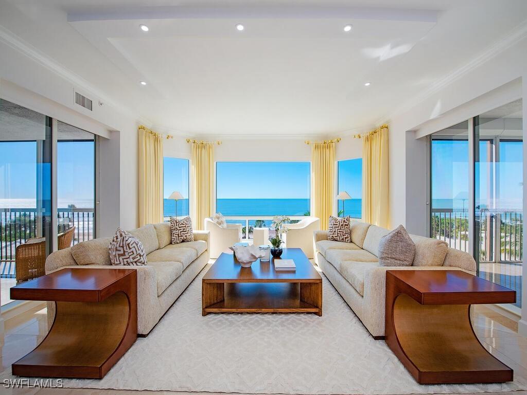 8473 Bay Colony Dr. #403, Naples, FL 34108