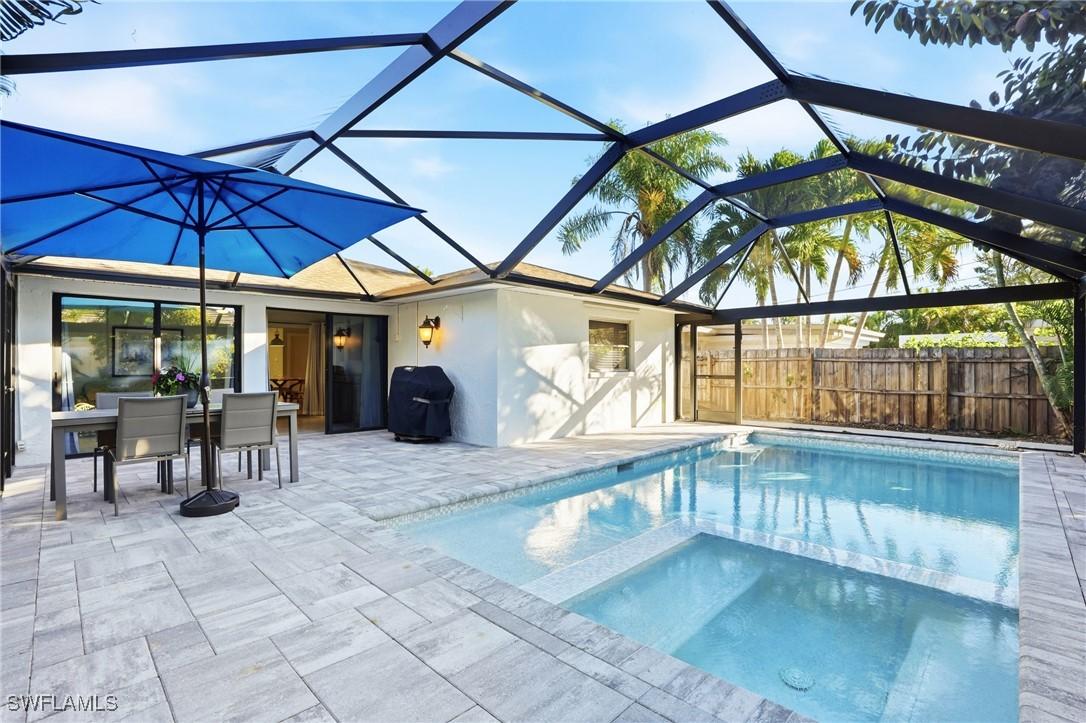 560 109th Ave., Naples, FL 34108