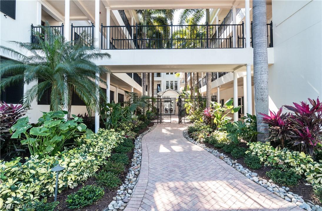 1400 Gulf Shore Blvd. #307, Naples, FL 34102