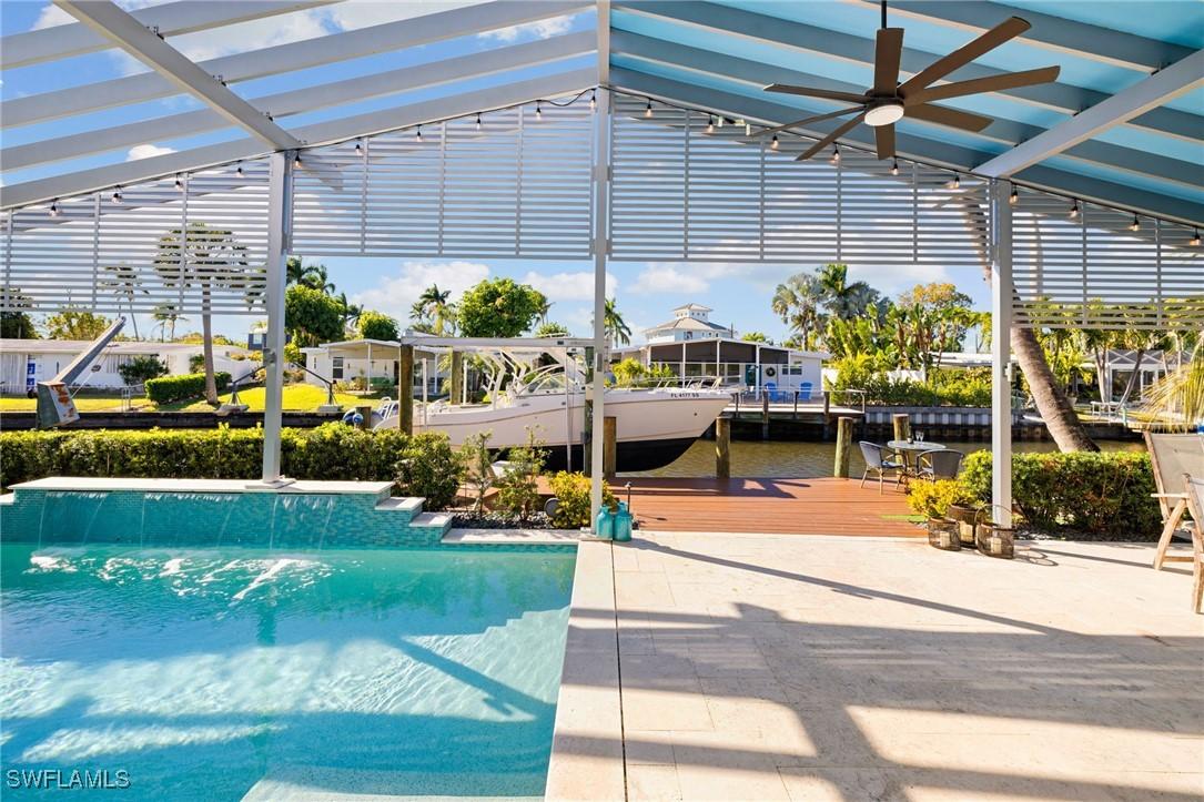 1820 Holiday Ln., Naples, FL 34104