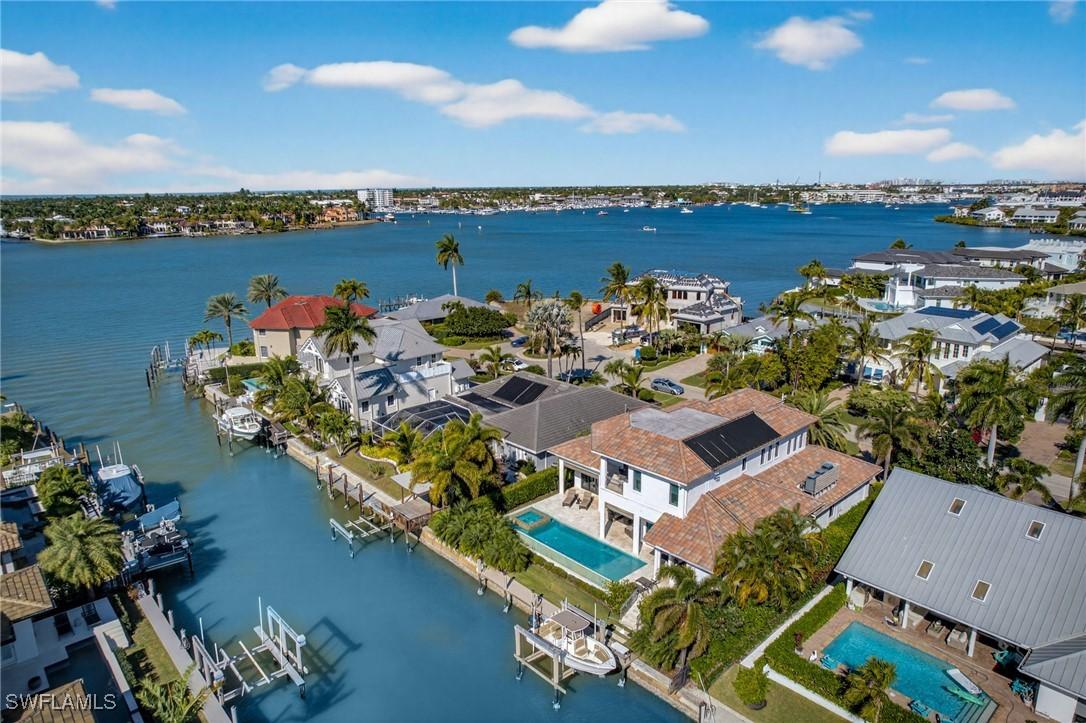 1330 Marlin Dr., Naples, FL 34102