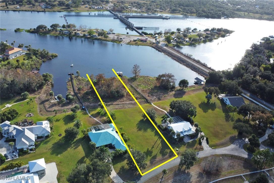 16280 Forest Mist Ct., Alva, FL 33920