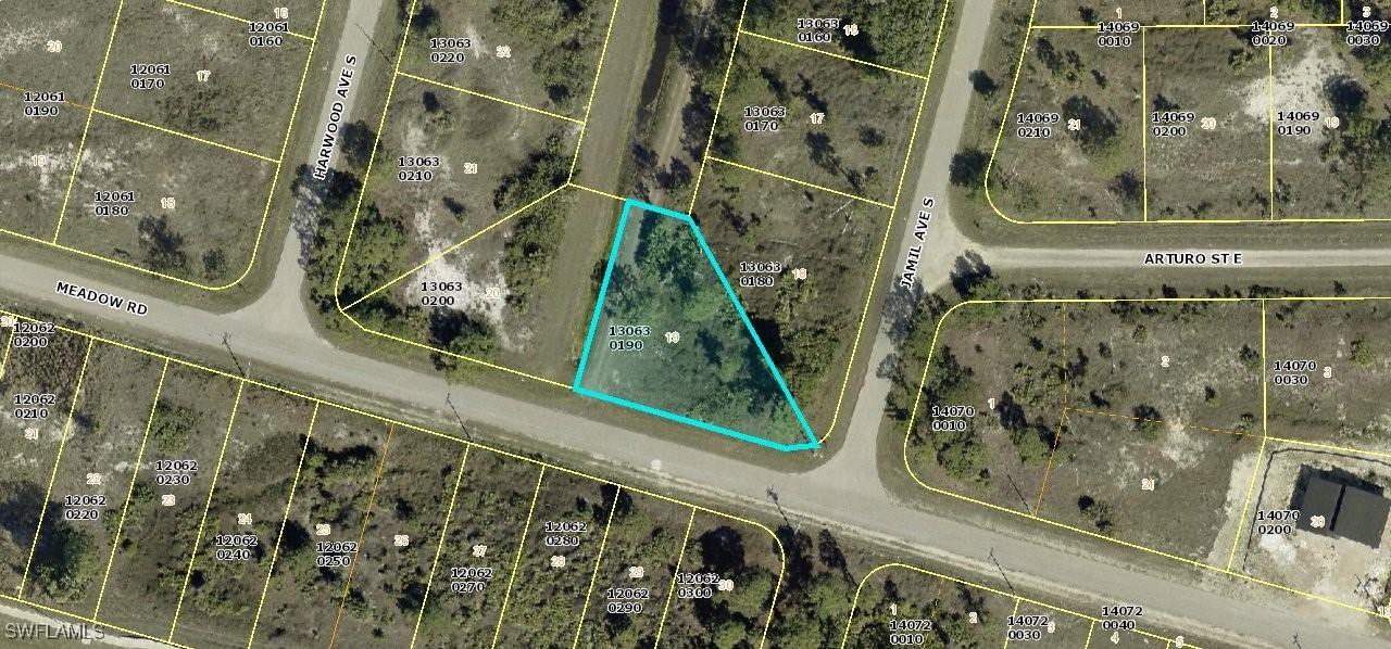 3057 Meadow Rd., Lehigh Acres, FL 33974