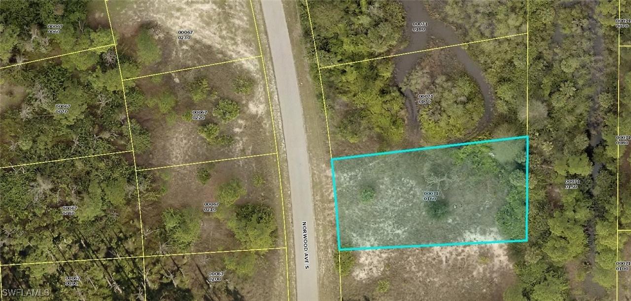 457 Norwood Ave., Lehigh Acres, FL 33974