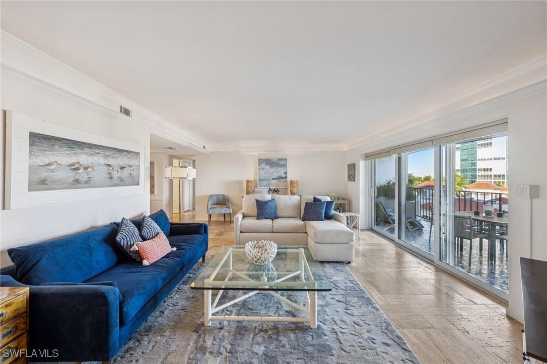 3951 Gulf Shore Blvd. #505, Naples, FL 34103