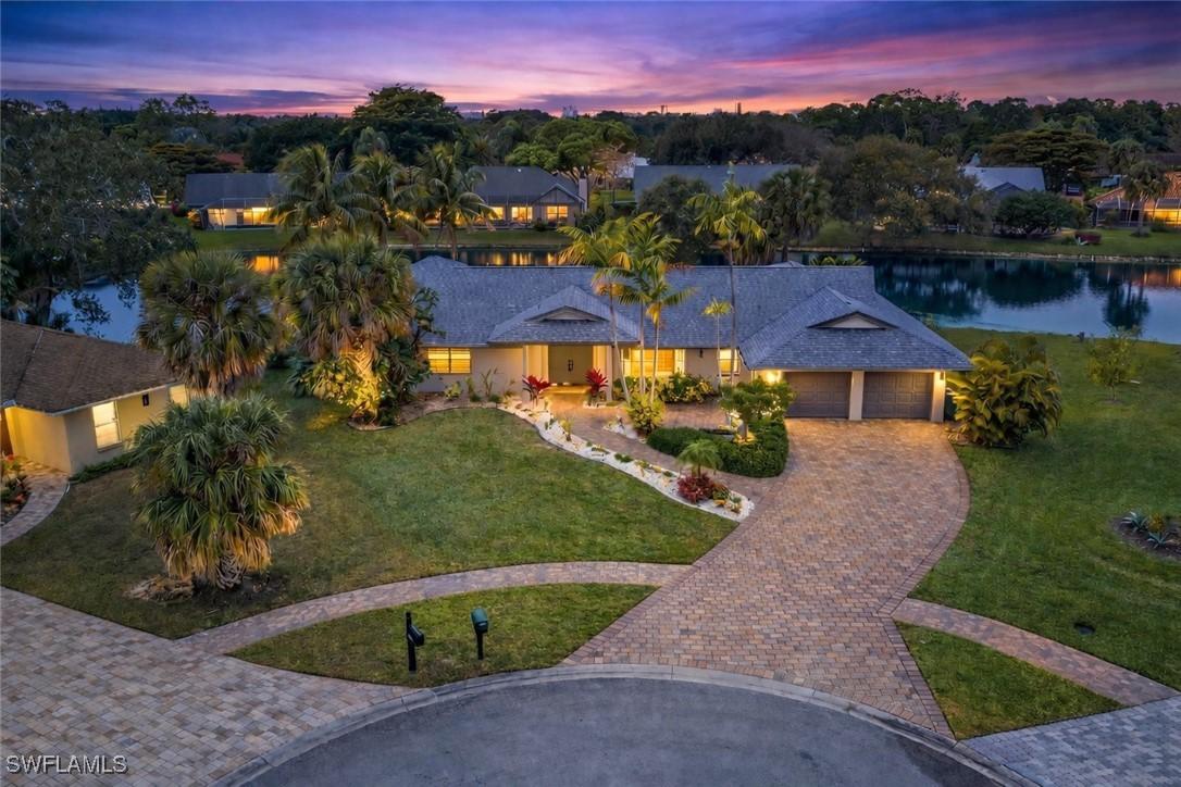 2341 Mayfield Ct. #8, Naples, FL 34105