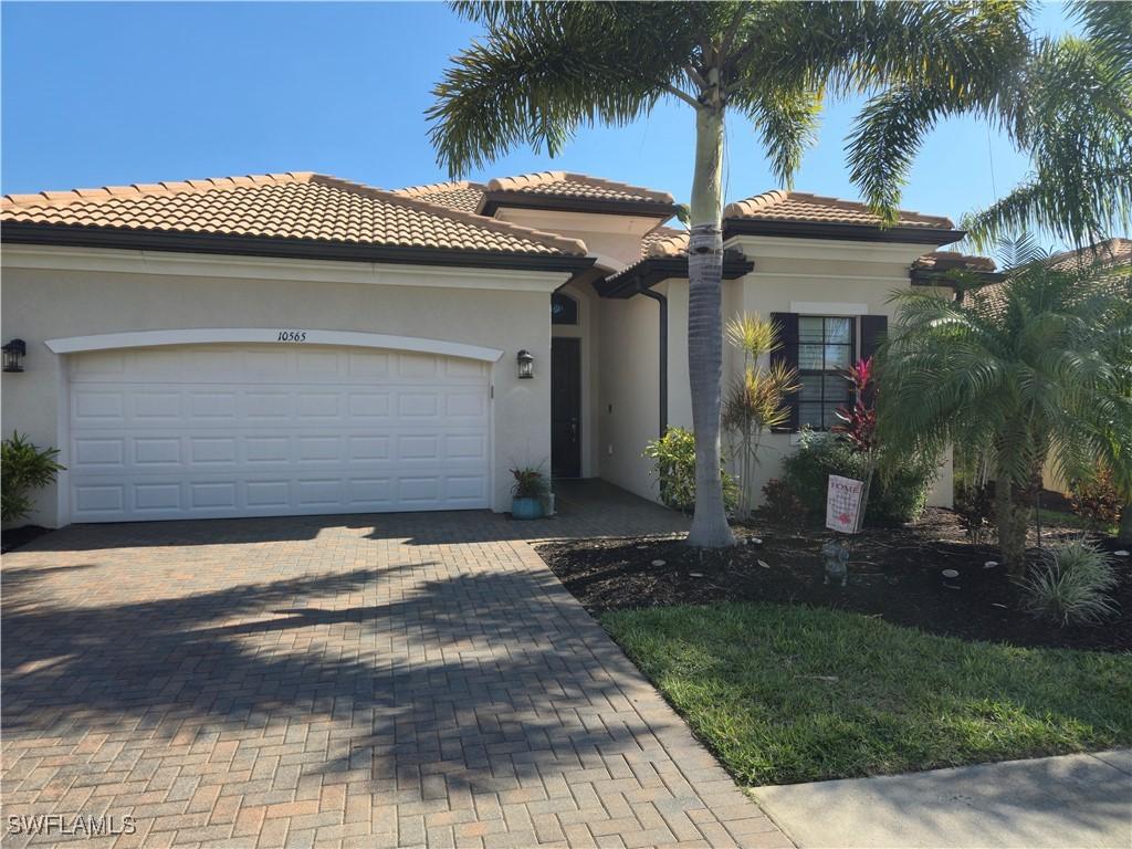 10565 Pistoia Dr., Fort Myers, FL 33913