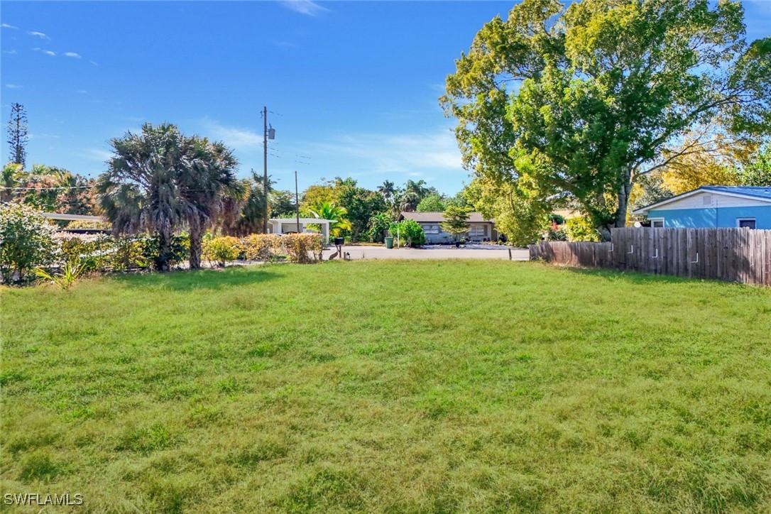 59 River Ct., Naples, FL 34110