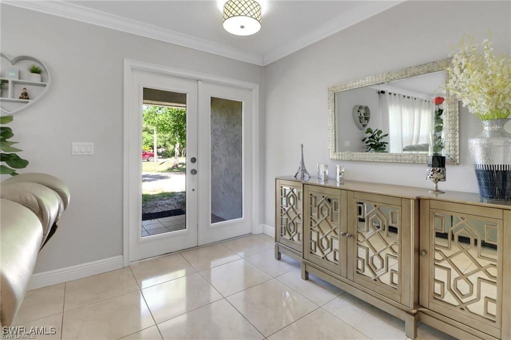 1530 Everglades Blvd., Naples, FL 34117