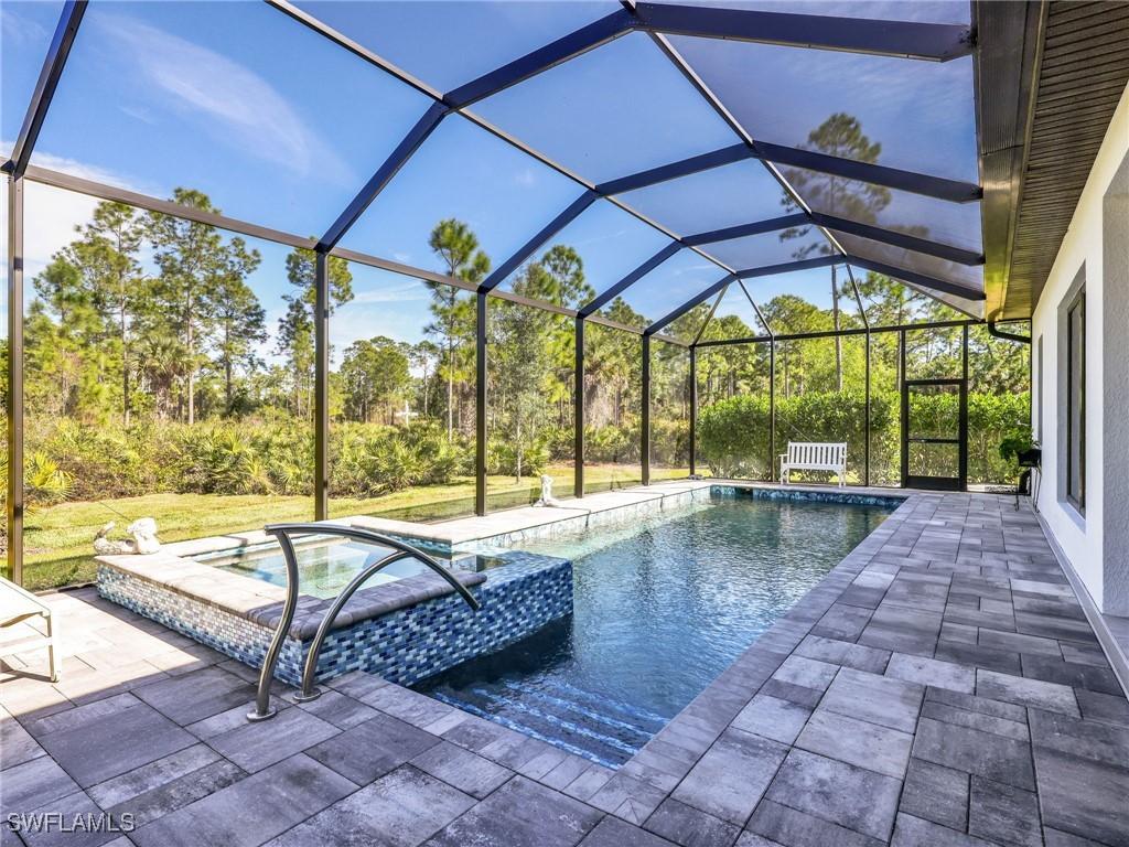 2007 22nd Ave., Naples, FL 34120