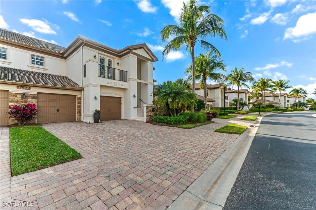 8044 Players Cove Dr. #202, Naples, FL 34113