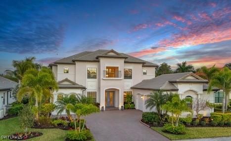 2235 Somerset Pl., Naples, FL 34120