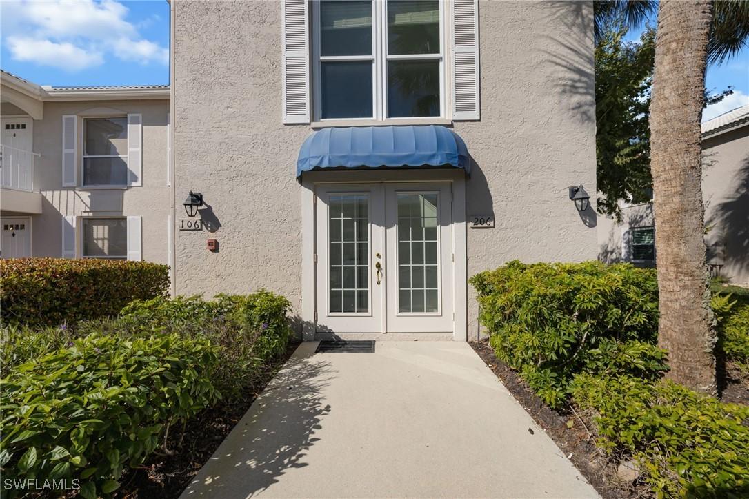815 Gulf Pavilion Dr. #206, Naples, FL 34108