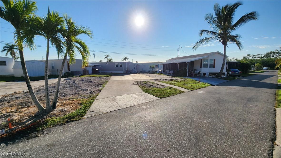20651 River Dr., Estero, FL 33928