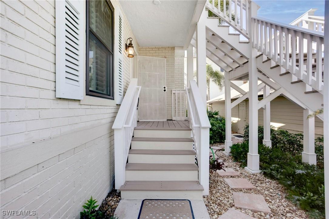 542 10th Ave. #102N, Naples, FL 34102