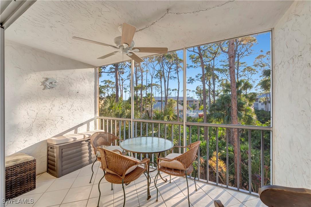 3072 Sandpiper Bay Cir. #M206, Naples, FL 34112