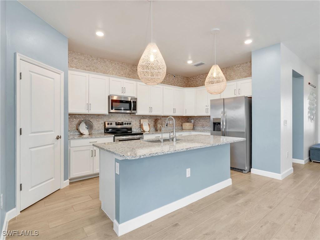 13879 Hunter Oak Dr., Fort Myers, FL 33913