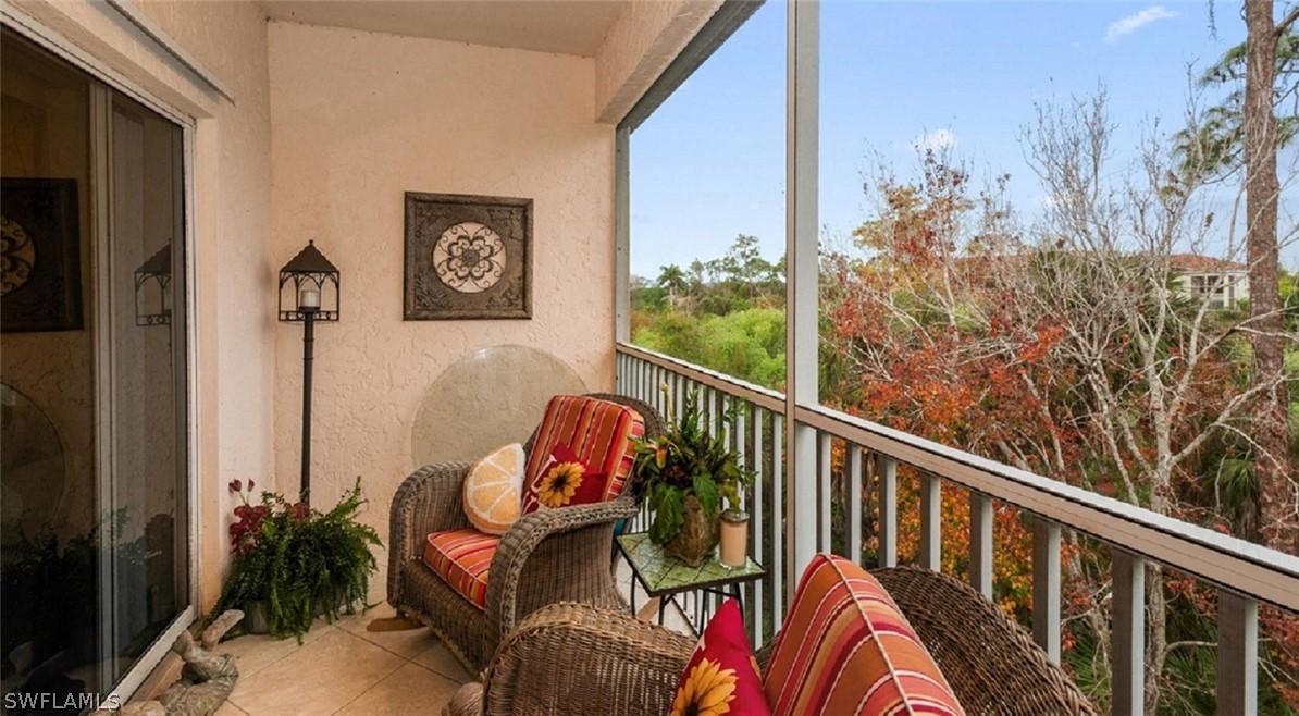 4520 Botanical Place Cir. #403, Naples, FL 34112