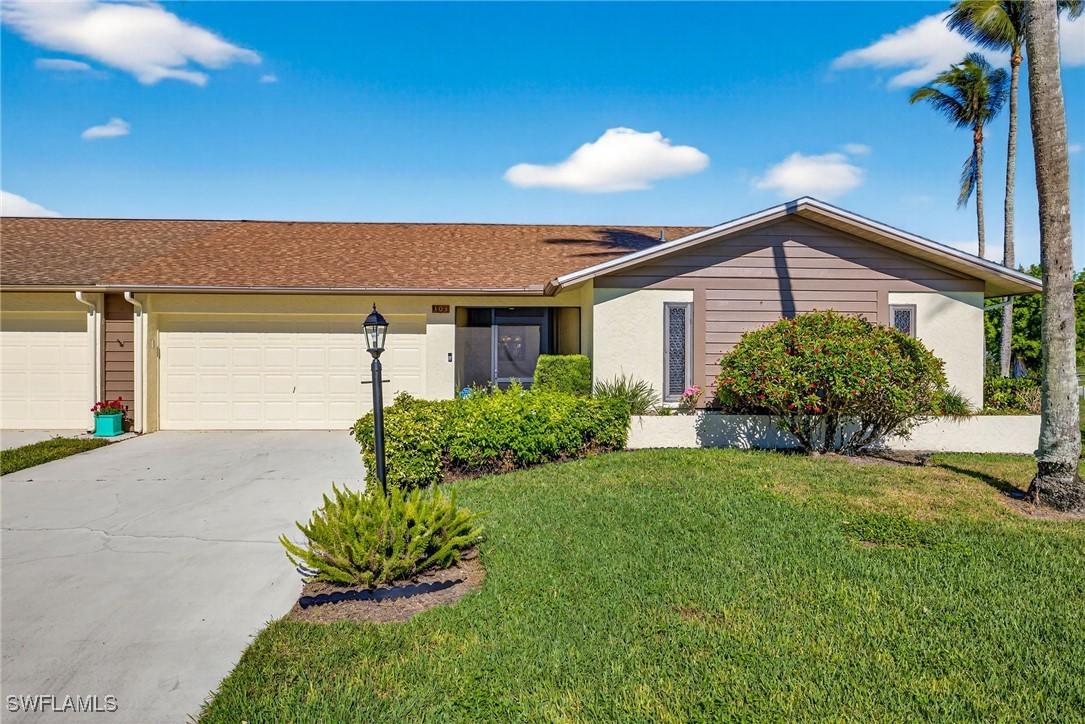 303 Reynolds Ct. #M16, Naples, FL 34112
