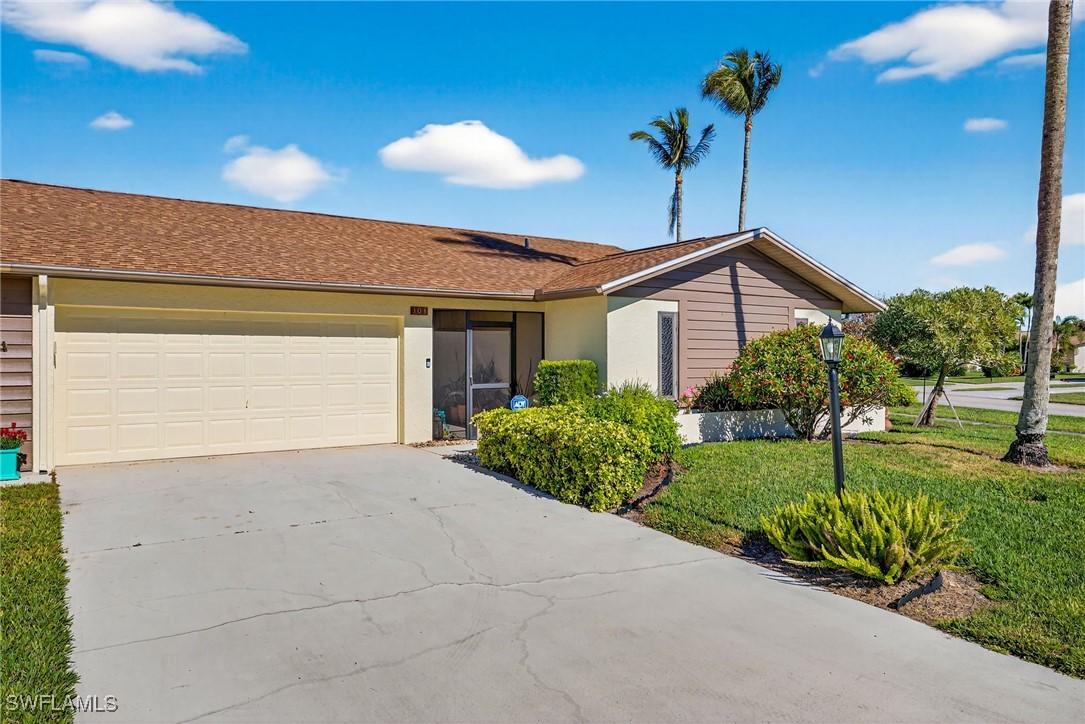 303 Reynolds Ct. #M16, Naples, FL 34112