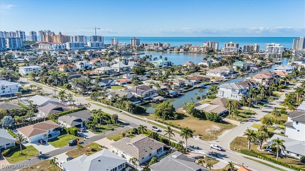 507 99th Ave., Naples, FL 34108