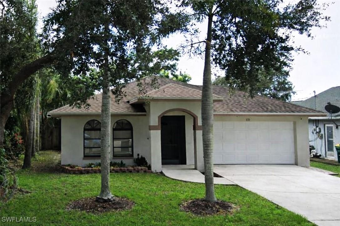 630 103rd Ave., Naples, FL 34108