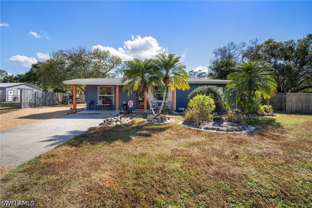 2114 E Gardenia Cir., North Fort Myers, FL 33917