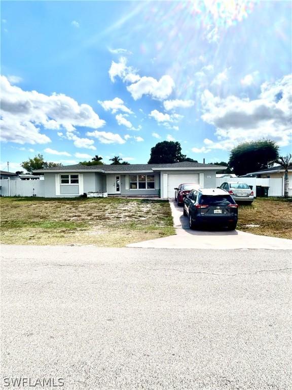 4356 22nd Pl., Naples, FL 34116