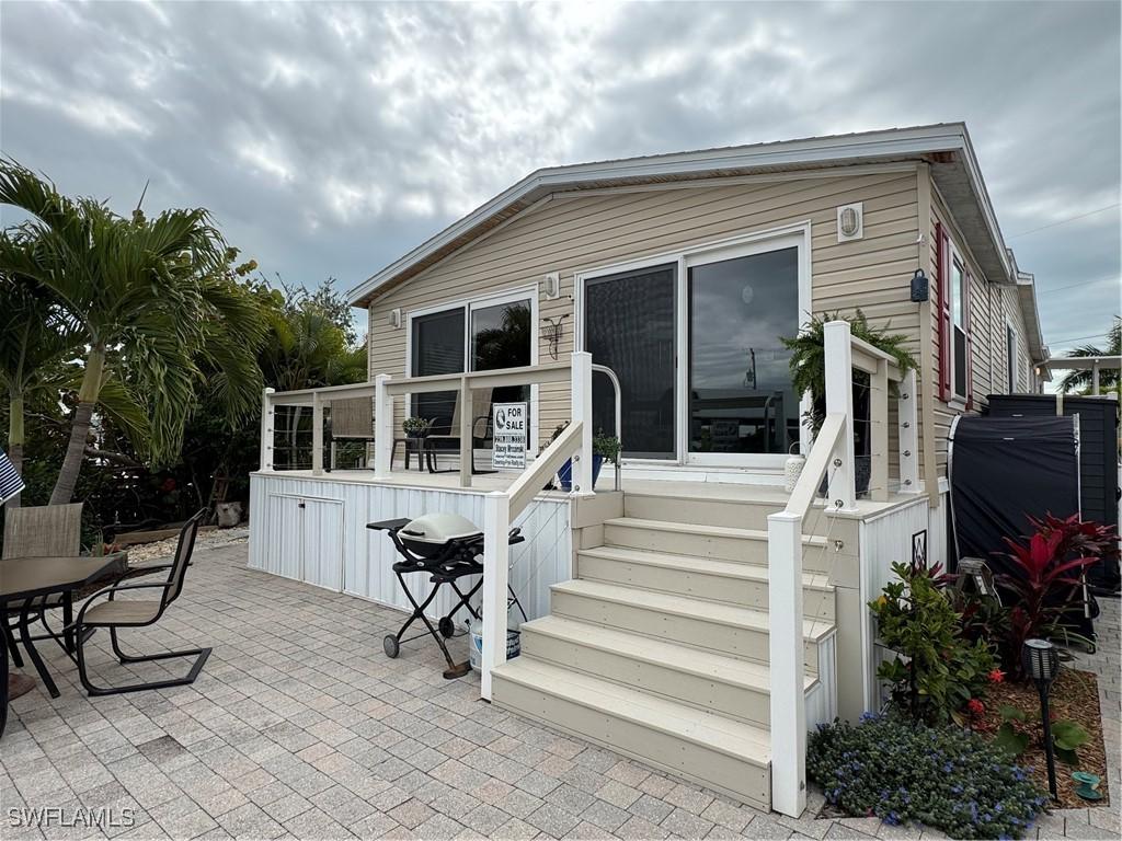 23 Nancy Ln., Fort Myers Beach, FL 33931