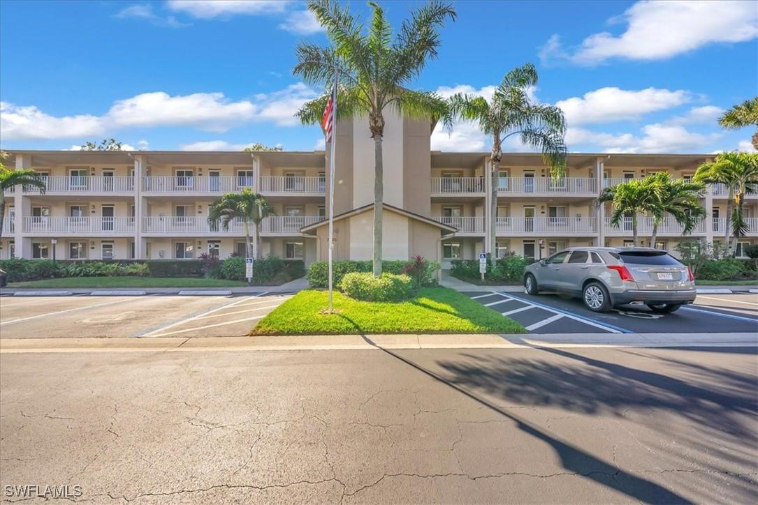 7320 Glenmoor Ln. #2304, Naples, FL 34104
