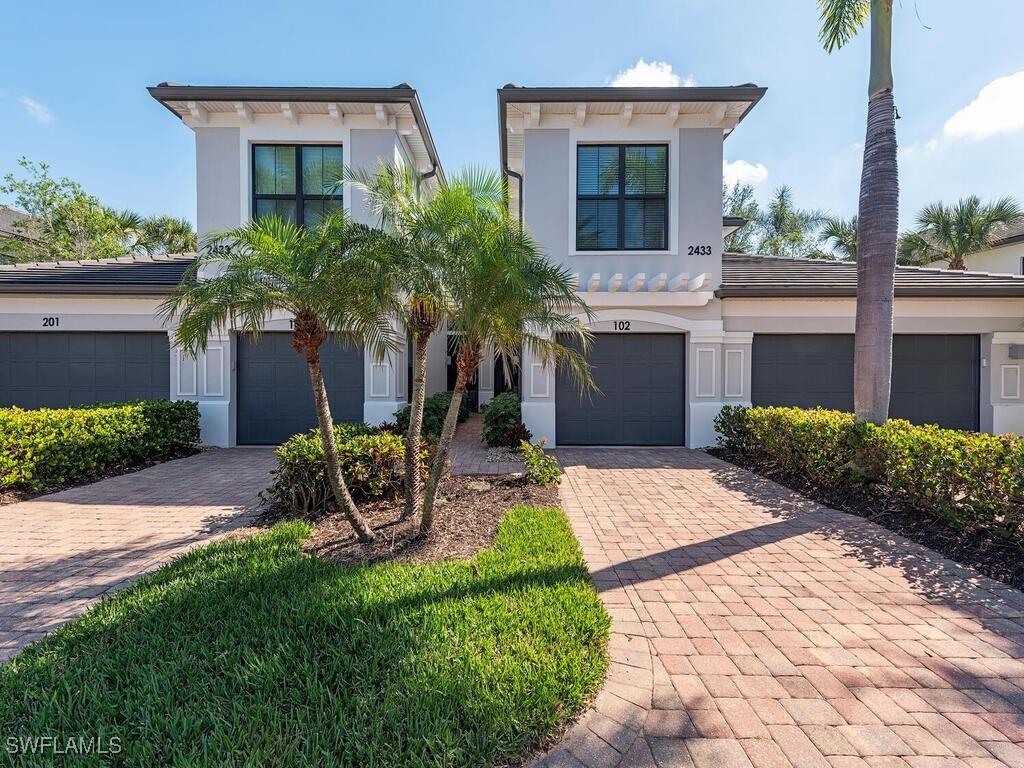 2433 Ravenna Blvd. #102, Naples, FL 34109