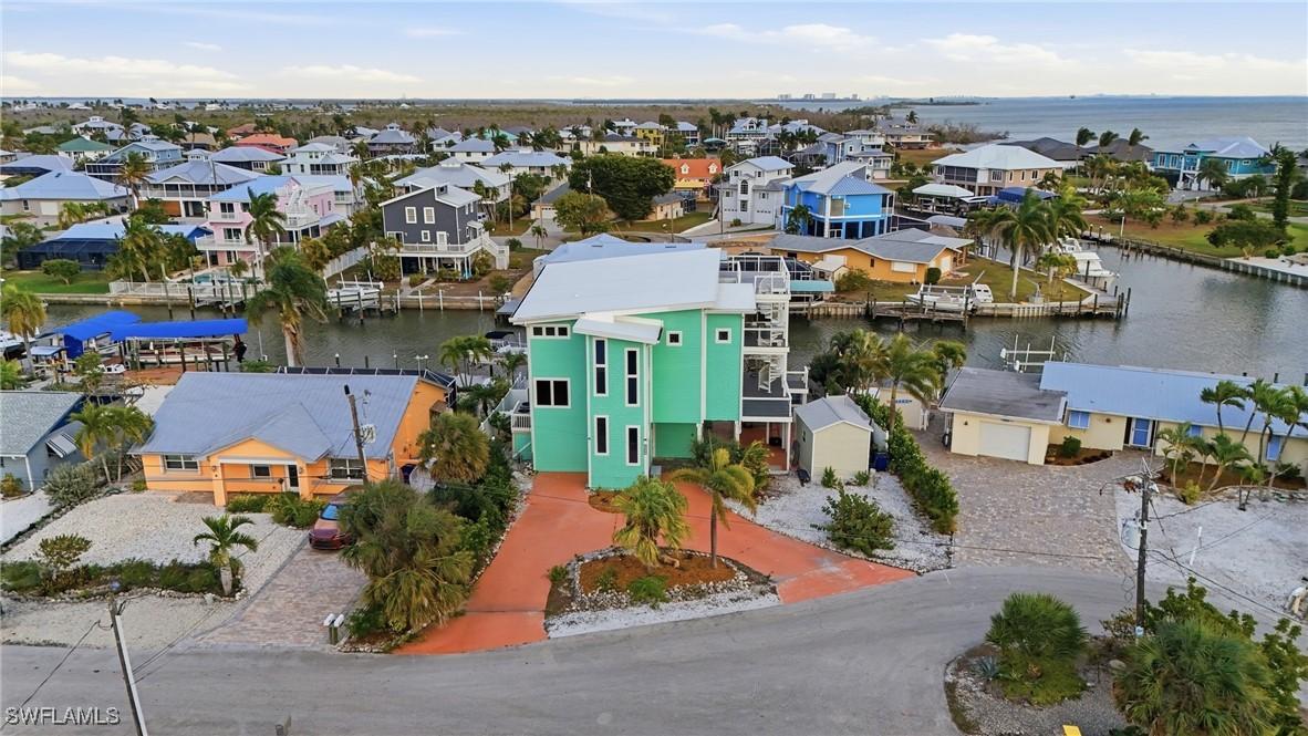 2300 Sycamore St., St James City, FL 33956