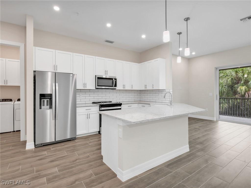 268 Indies Dr. #201, Naples, FL 34114