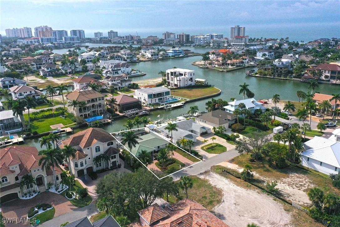 418 Germain Ave., Naples, FL 34108