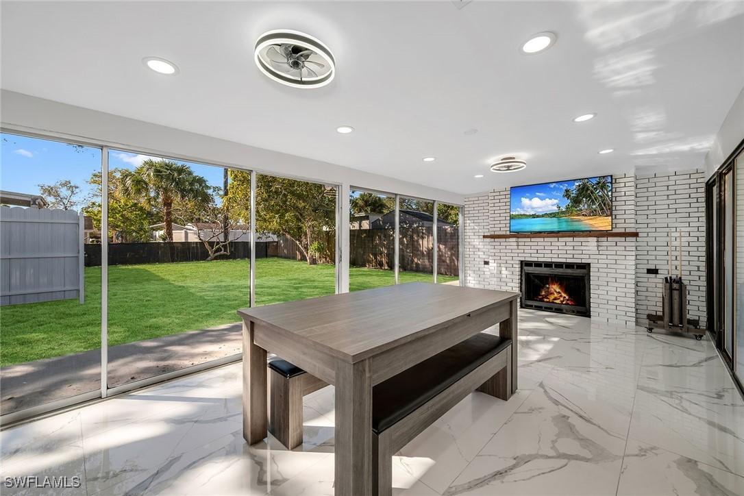 3954 Coconut Cir., Naples, FL 34104