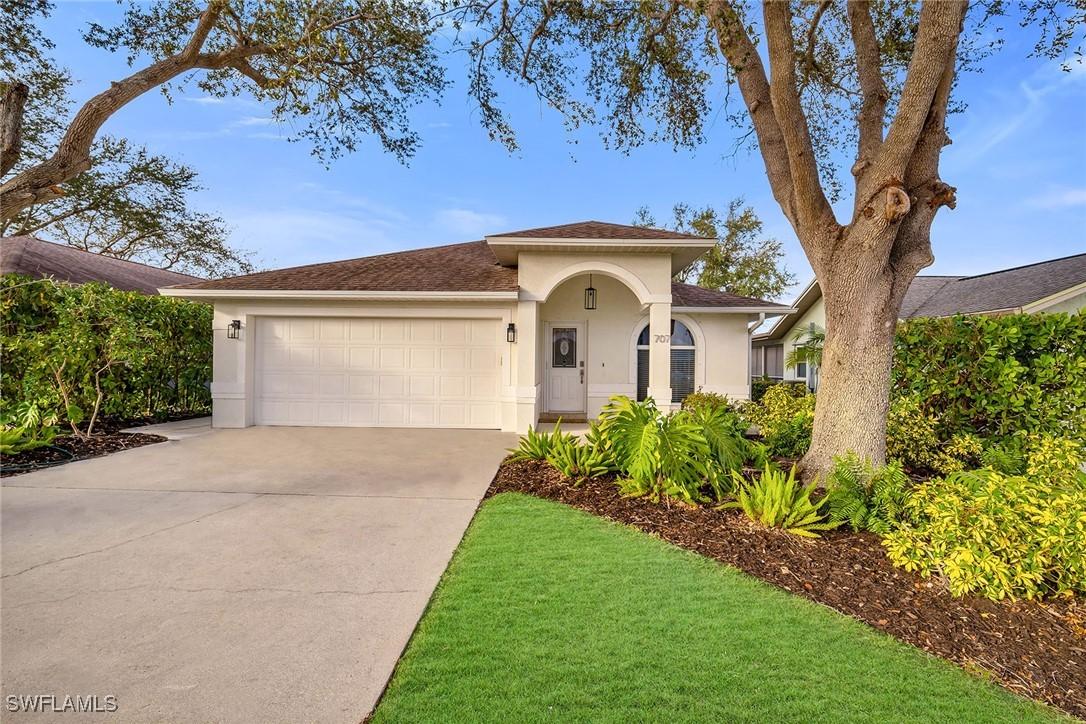 707 96th Ave., Naples, FL 34108