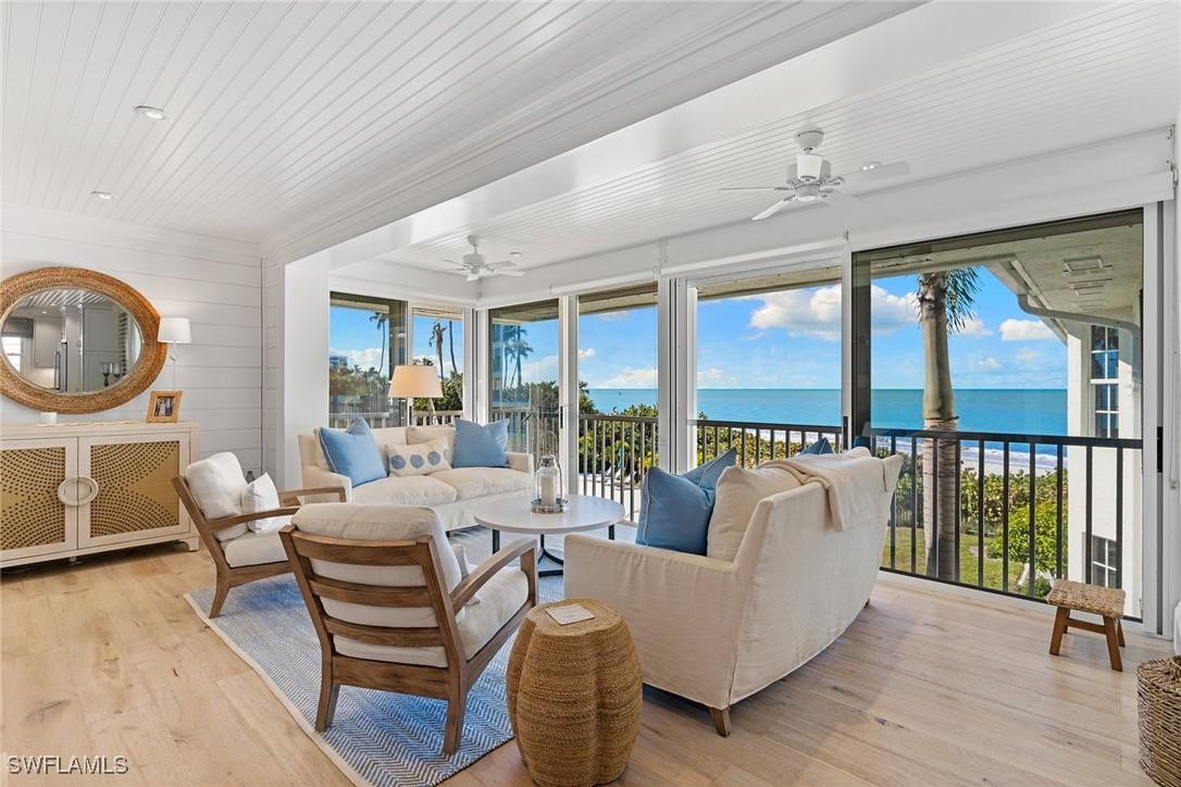 2701 Gulf Shore Blvd. #4, Naples, FL 34103