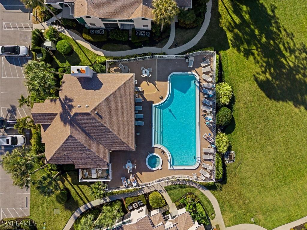 71 Emerald Woods Dr. #F2, Naples, FL 34108