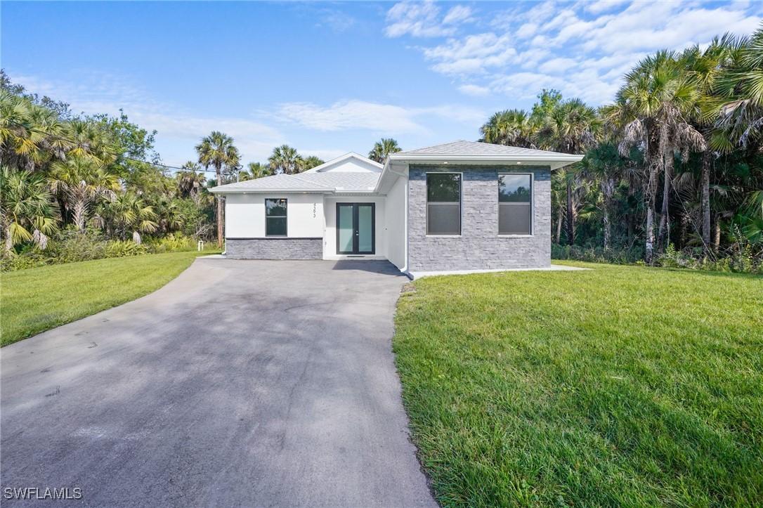 4393 32nd Ave., Naples, FL 34117