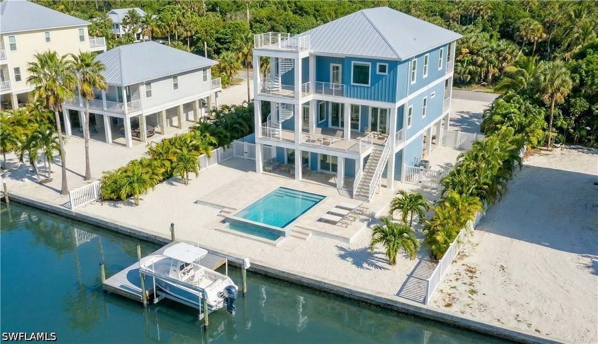 168 Chapel St., Fort Myers Beach, FL 33931
