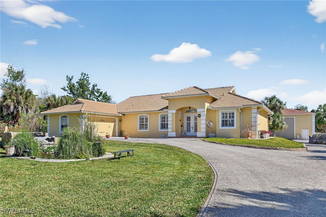 2630 8th St., Naples, FL 34120