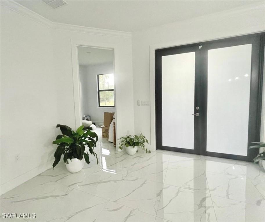 2813 16th Ave., Naples, FL 34120