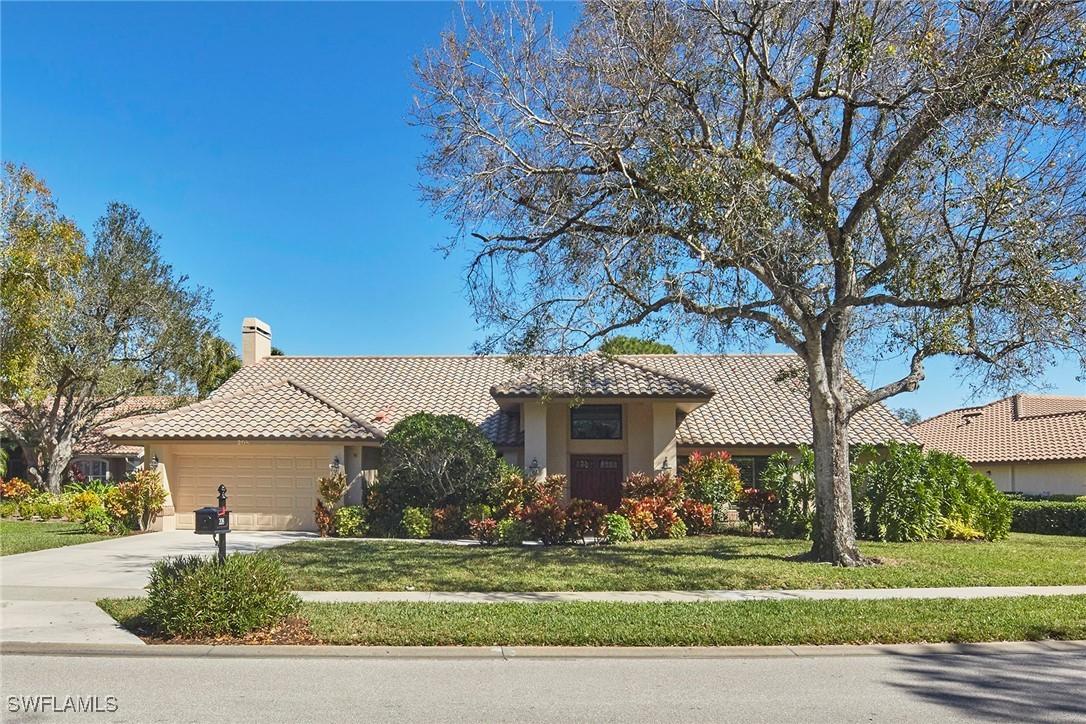 208 Silverado Dr., Naples, FL 34119