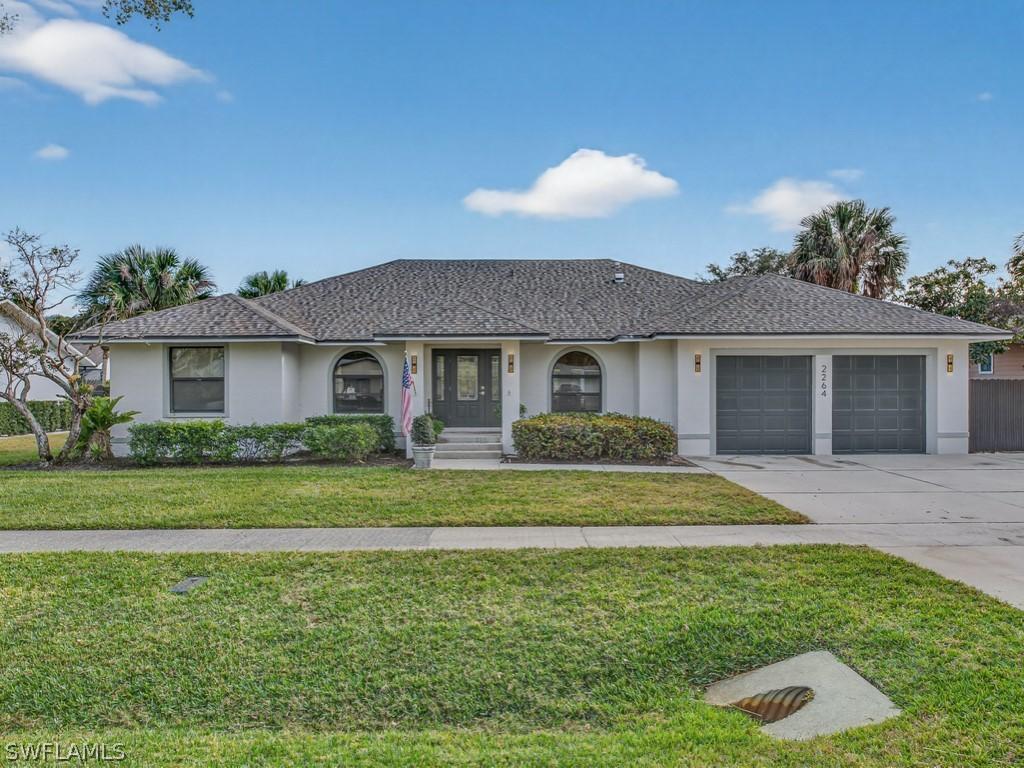 2264 Outrigger Ln., Naples, FL 34104