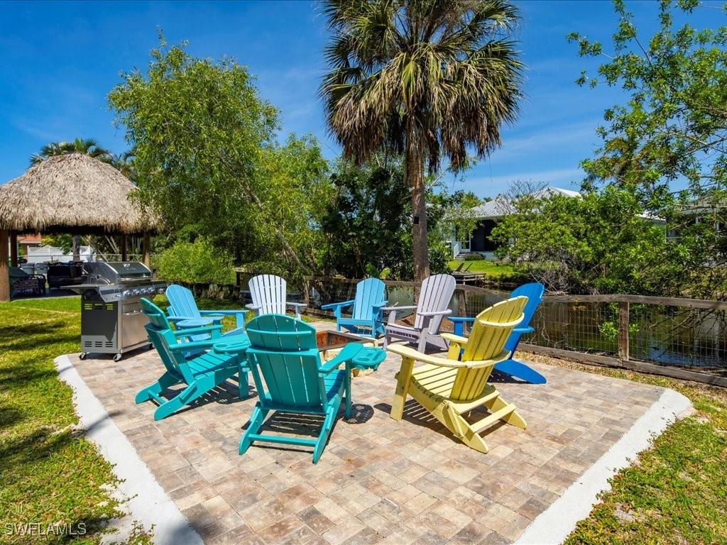 2469 Florida Ave., Naples, FL 34112