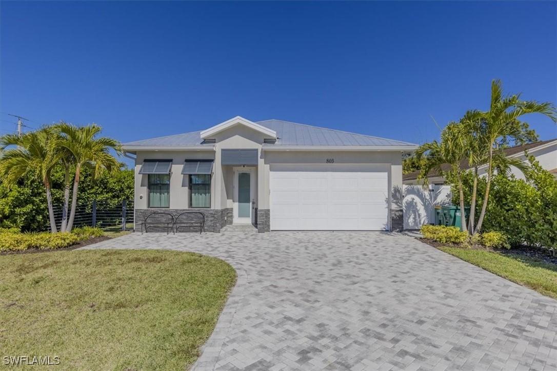 803 92nd Ave., Naples, FL 34108
